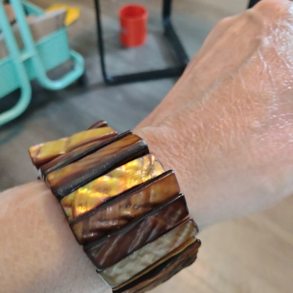 Iridescent Abalone Rectangle Stretch Bracelet - Picture 4 of 5